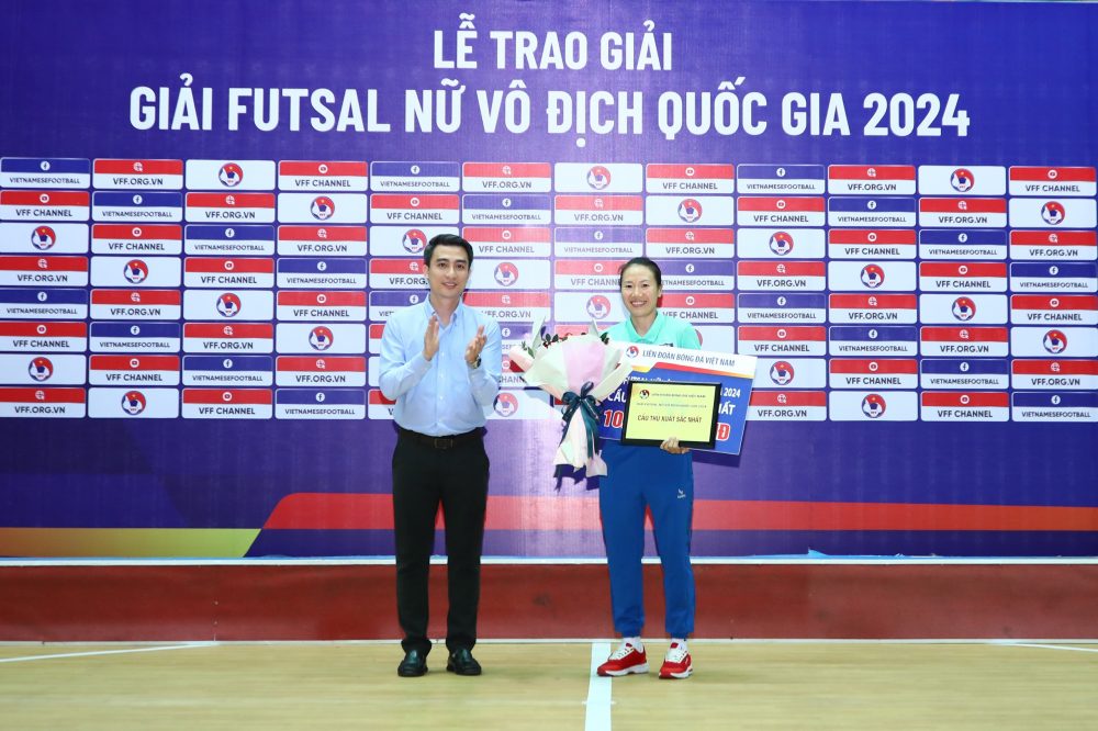 Những khoảnh khắc đẹp khép lại giải VĐQG futsal nữ 2024- Ảnh 5.